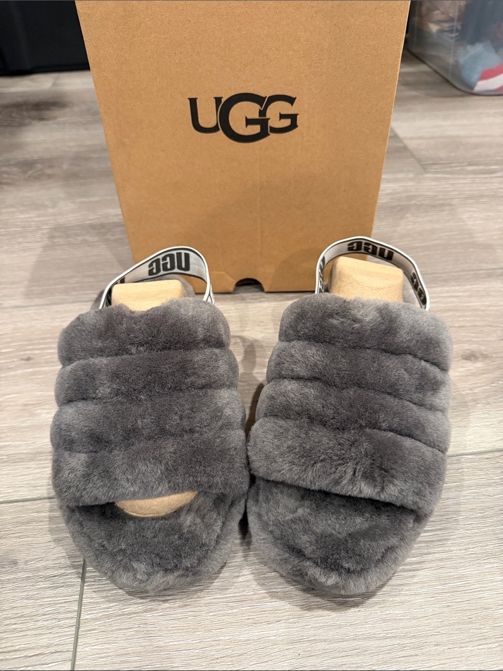 UGG Fluff Slide Sandals - Charcoal Gray
